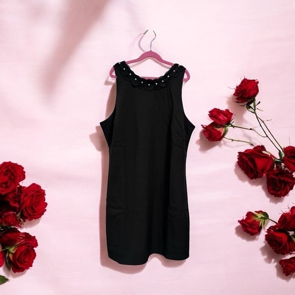 SAM EDELMAN
Necklace Shift Dress In Black
NWT Women’s Size 10 - Picture 3 of 13